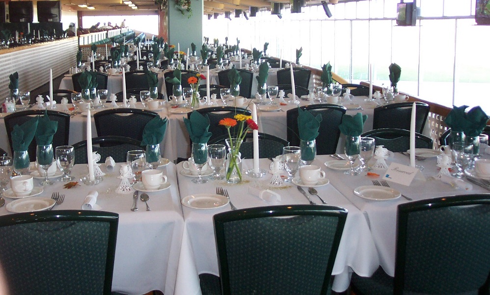 June MEMBER/PARTNER Dinner Evening at the Races!